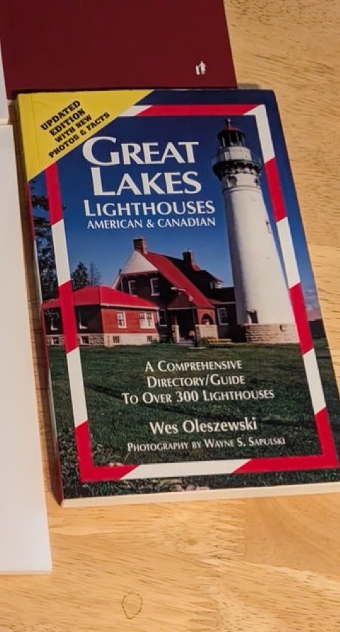 Great Lakes Lighthouses: American & Canadian